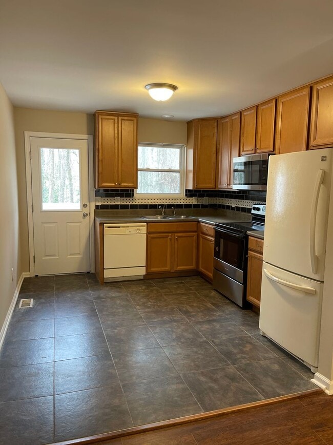 Photo - Duplex in Douglasville