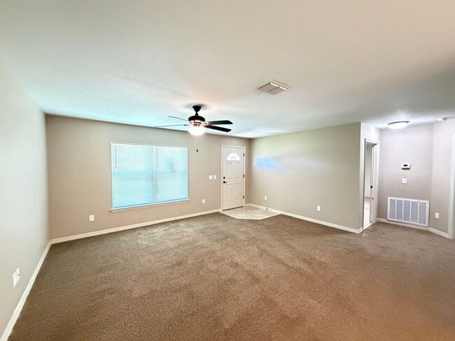 Photo - BEAUTIFUL 3 Bedroom 2 Bath Home in Ocala!!