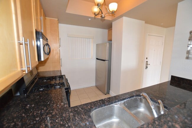 Photo - Meridian - UNFURNISHED 2Bdr/2Bath (Corner unit).