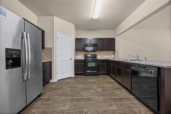 3201 Ortman Dr