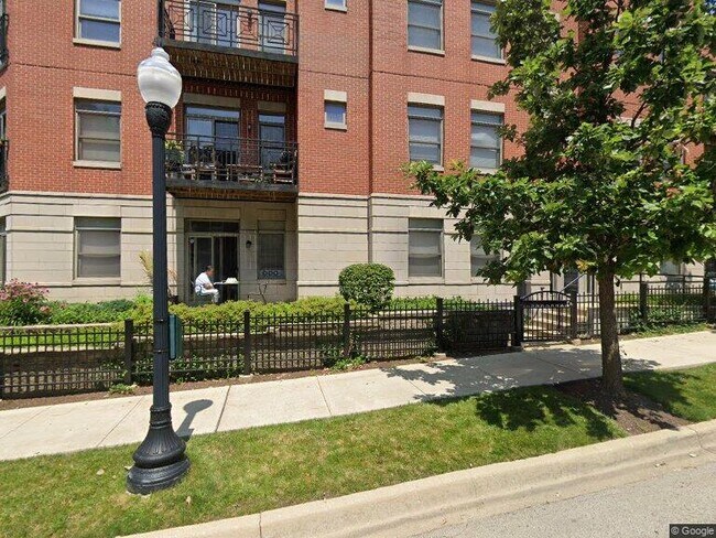 Photo - 758 W 15th St Unit 3A