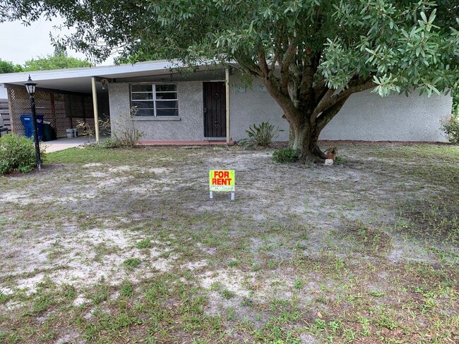 Photo - 4805 23rd St W