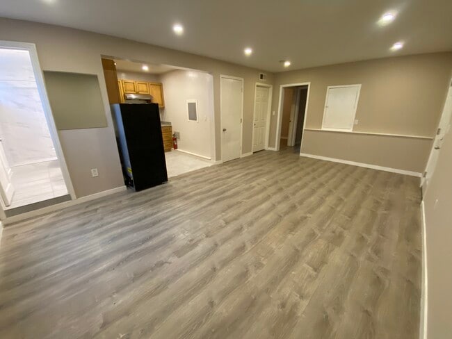 Photo - 4673 Redding St