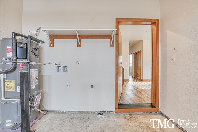 Photo - Wonderful 2BD Duplex in Great Washougal Location! Beautiful Finishes!