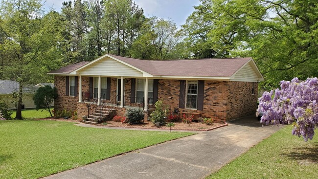 House in Opelika Available in July - House in Opelika Available in July