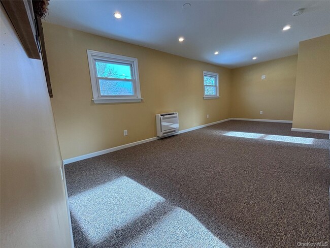 Photo - 45 Waterstone Rd Unit 2