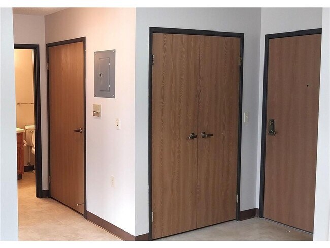 Photo - 1602 Pioneer Ct