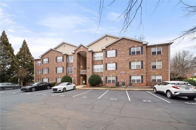 Photo - 3712 Cotswold Ave Unidad Y