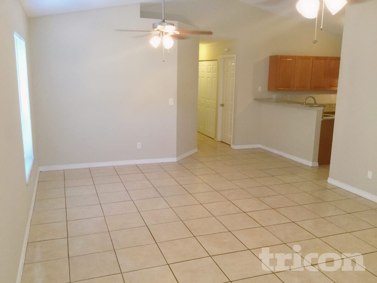 Photo - 682 Channing Dr