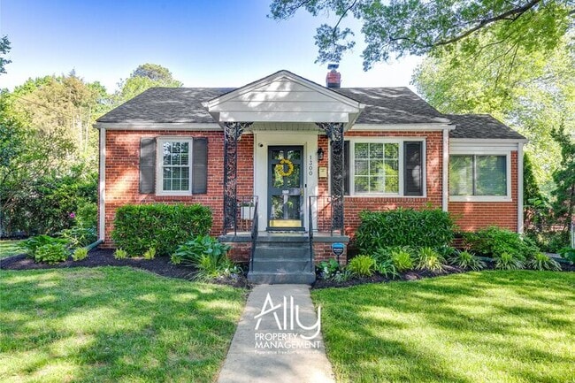 Photo - 1300 Orchard Rd
