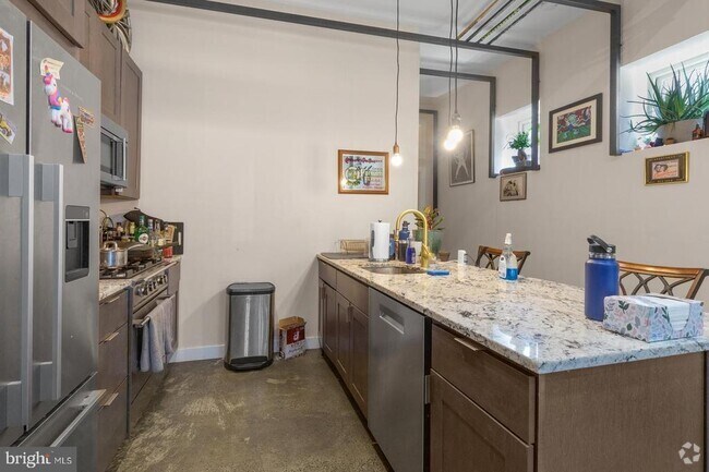 Building Photo - 1301 N 6th St Unit 1 Rental