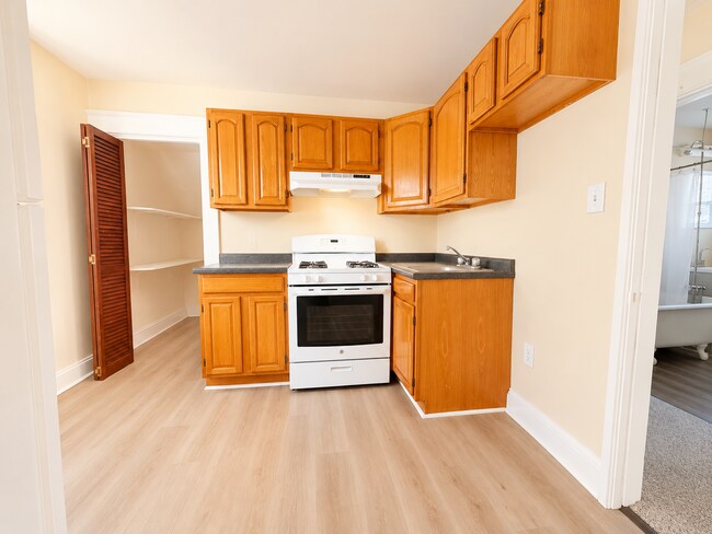 Photo - 6512 Cleveland Ave Unit 2 (RB)