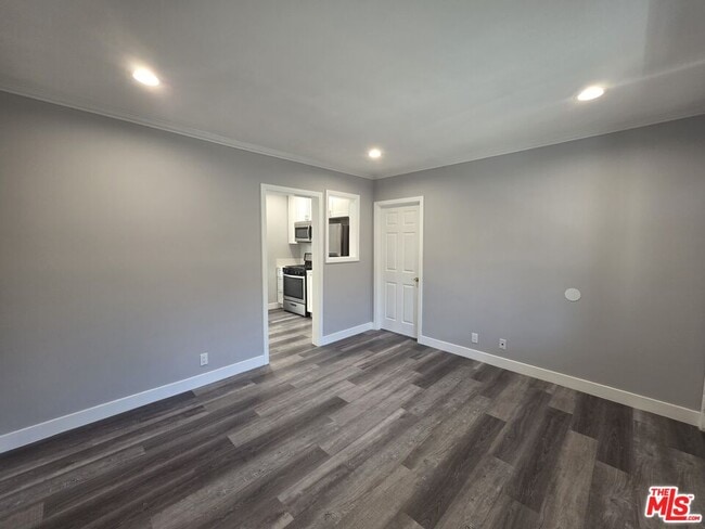 Photo - 105 Roswell Ave Unidad 6