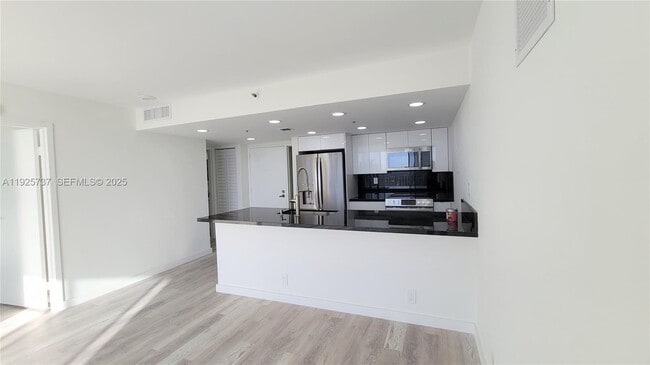 Photo - 7601 E Treasure Dr Unit 2103