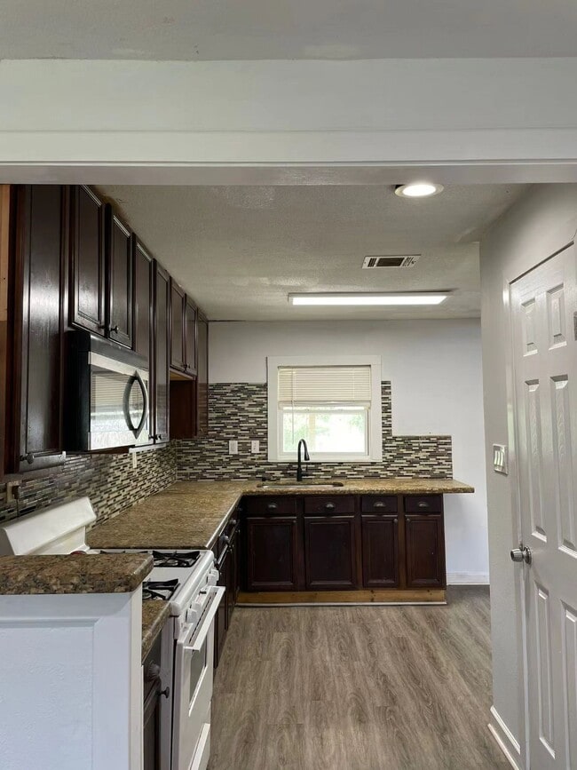 Building Photo - 7814 Richland Dr Rental