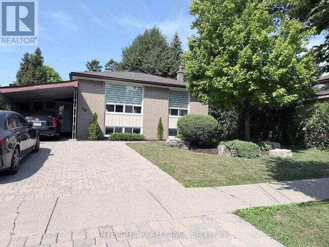 Photo - 36 Strathburn Blvd