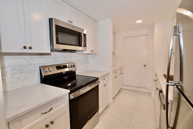 Photo - 72 Longwood Ave Unidad 72 Rental