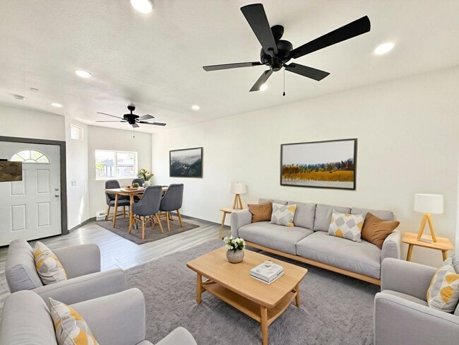 Photo - 1839-1839 E 4th St Unit 1837