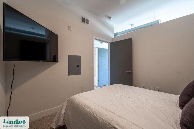 Photo - 1820 E Broad St Unidad 410