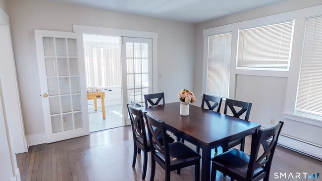 Photo - 432 Norton Pkwy