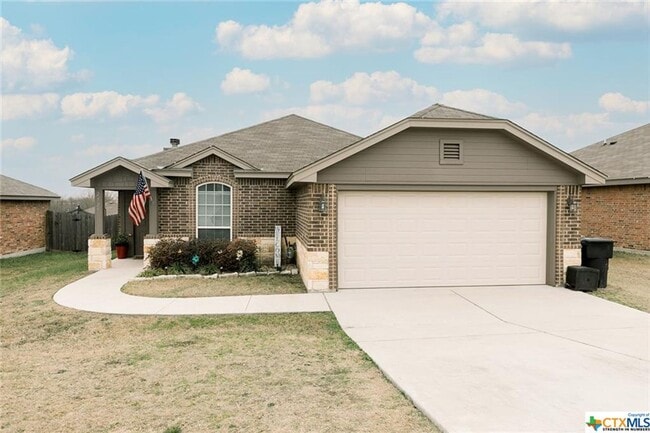 Building Photo - 2525 Elk Creek St