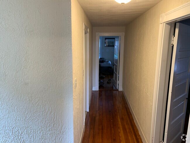 Building Photo - 1081 Broadway Unit 2 Rental