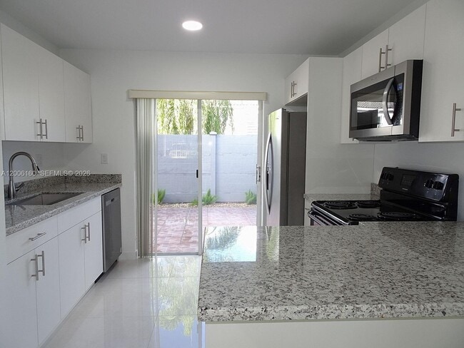 Photo - 7921 SW 152nd Ave Unit 1