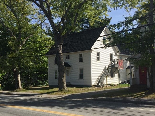 Building Photo - 23 Park St Unit D