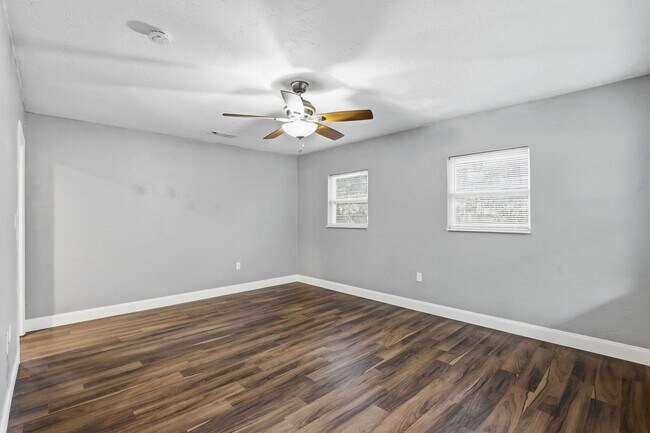 Photo - Beautiful, renovated 3 bedroom 1 bath home