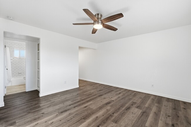 Photo - 1320 N 48th Pl Unit 2