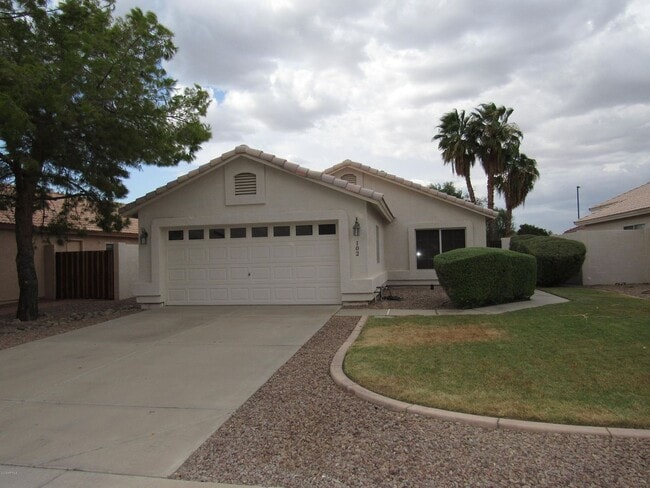 Building Photo - Beautiful 3 bed/2 bath home with tons of upgrades in Gilbert! Close to downtown!