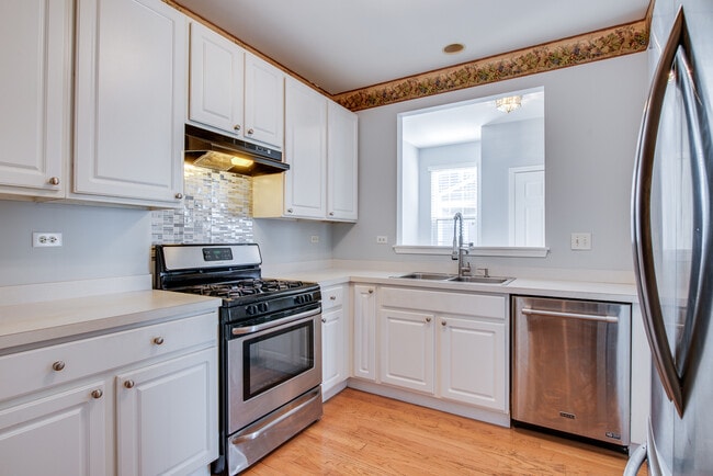 Photo - 805 Genesee Dr