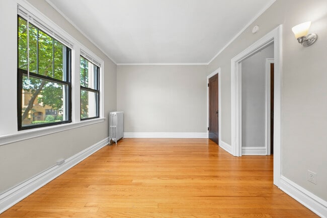 Photo - 1939 Grove Ave Unit 102