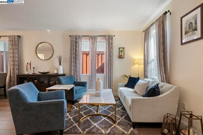 Photo - 2525 Modena Dr