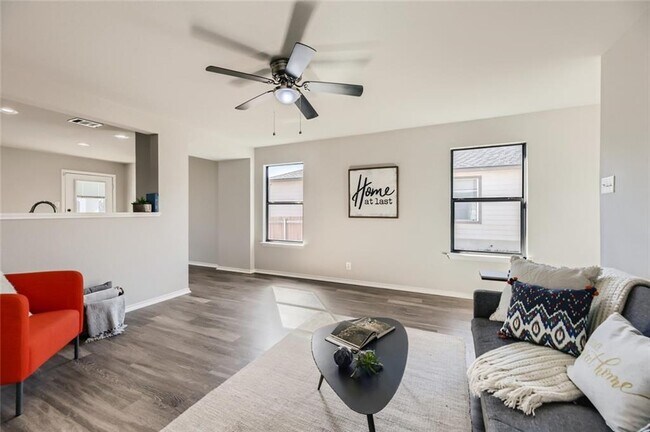 Photo - 177 Karrie Dr