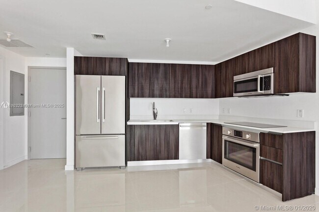Photo - 488 NE 18th St Unit 501