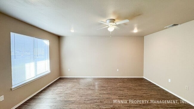 Photo - 2406 N Ave O