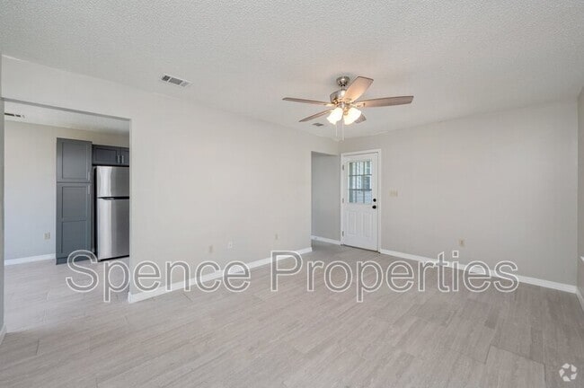 Building Photo - 440 Apple Dr Rental
