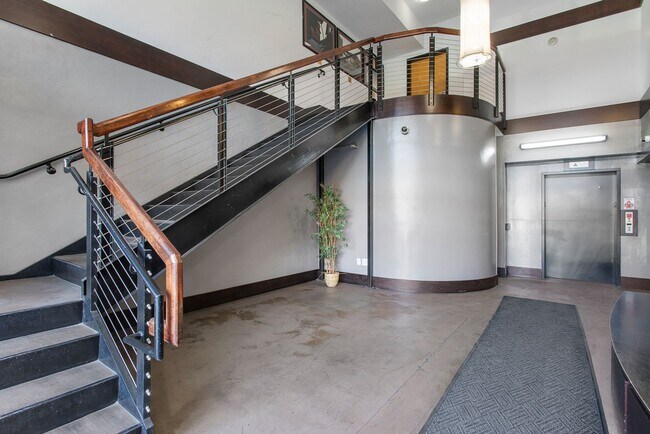 Photo - 1333 W Broad St