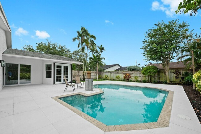 Photo - Southwest 168th Terrace, Weston, FL 33326 - 3 BR 2 BA house