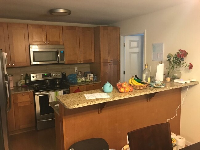 Building Photo - 445 McCauley St Unit 445-100