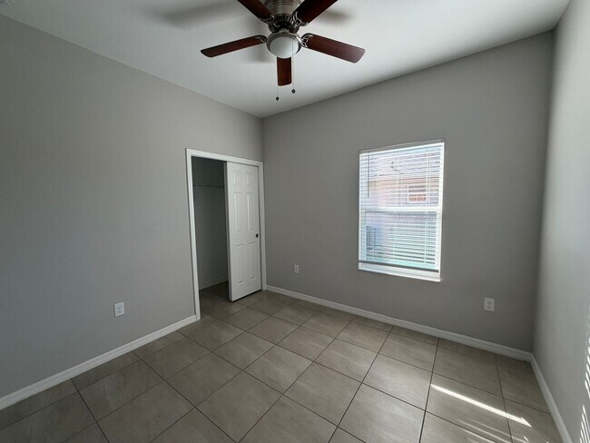 Photo - 523 NE 24th Ave