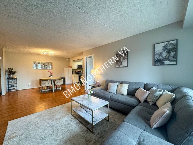 Photo - 5911 Edsall Rd