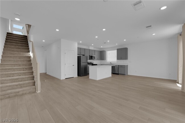 5925 Obsidian Sky Ave