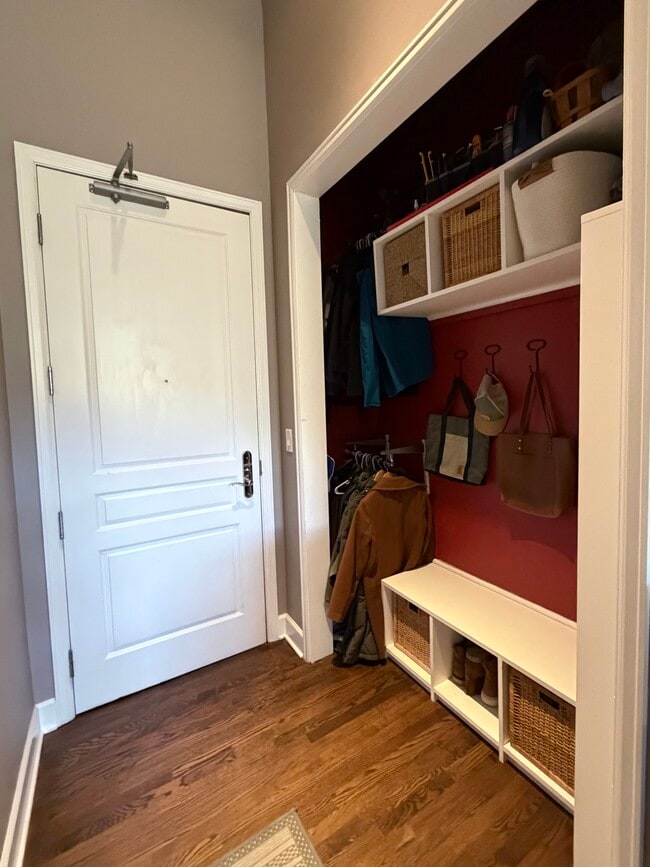 Photo - 25 N Downing St Unit 1-103