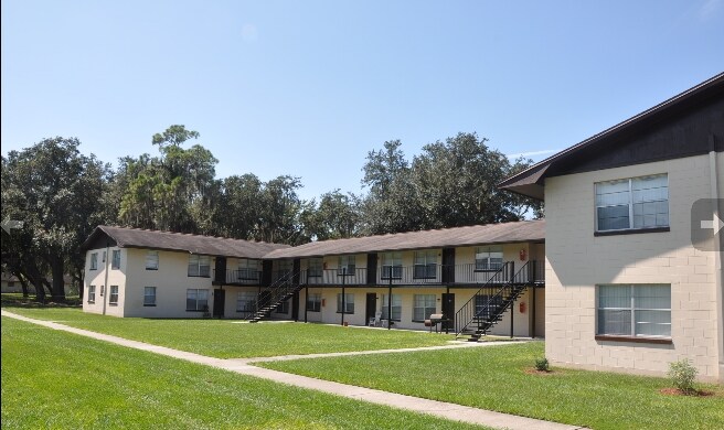 Colonial Square Apartments - Colonial Square Apartments