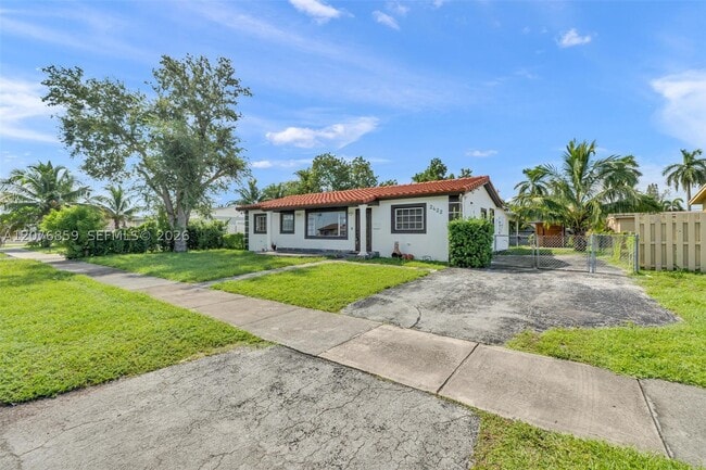 Building Photo - 2422 NW 175th Terrace