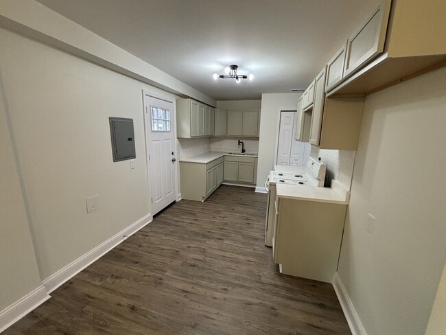 Photo - 2257 Central Dr