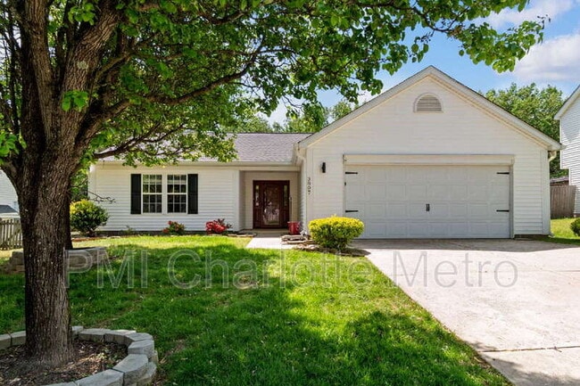 Building Photo - 3807 Crimson Wing Dr