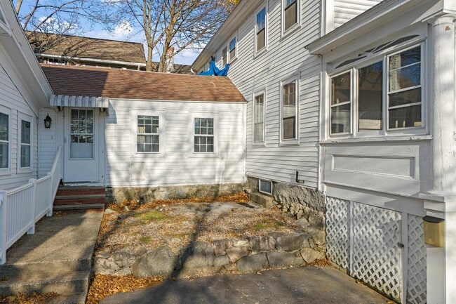 Photo - 80 Lafayette Rd